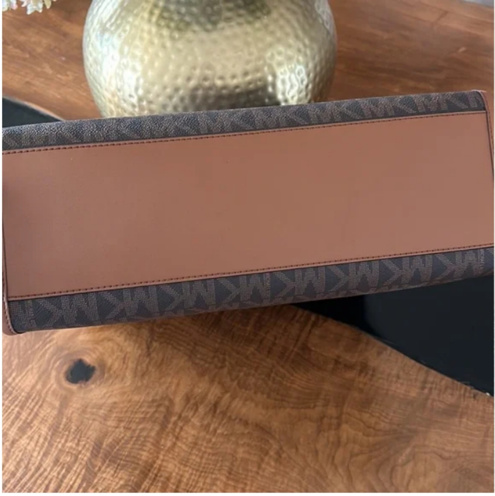 Michael Kors LG NS TOTE Maple Color:Brown - Picture 4 of 7